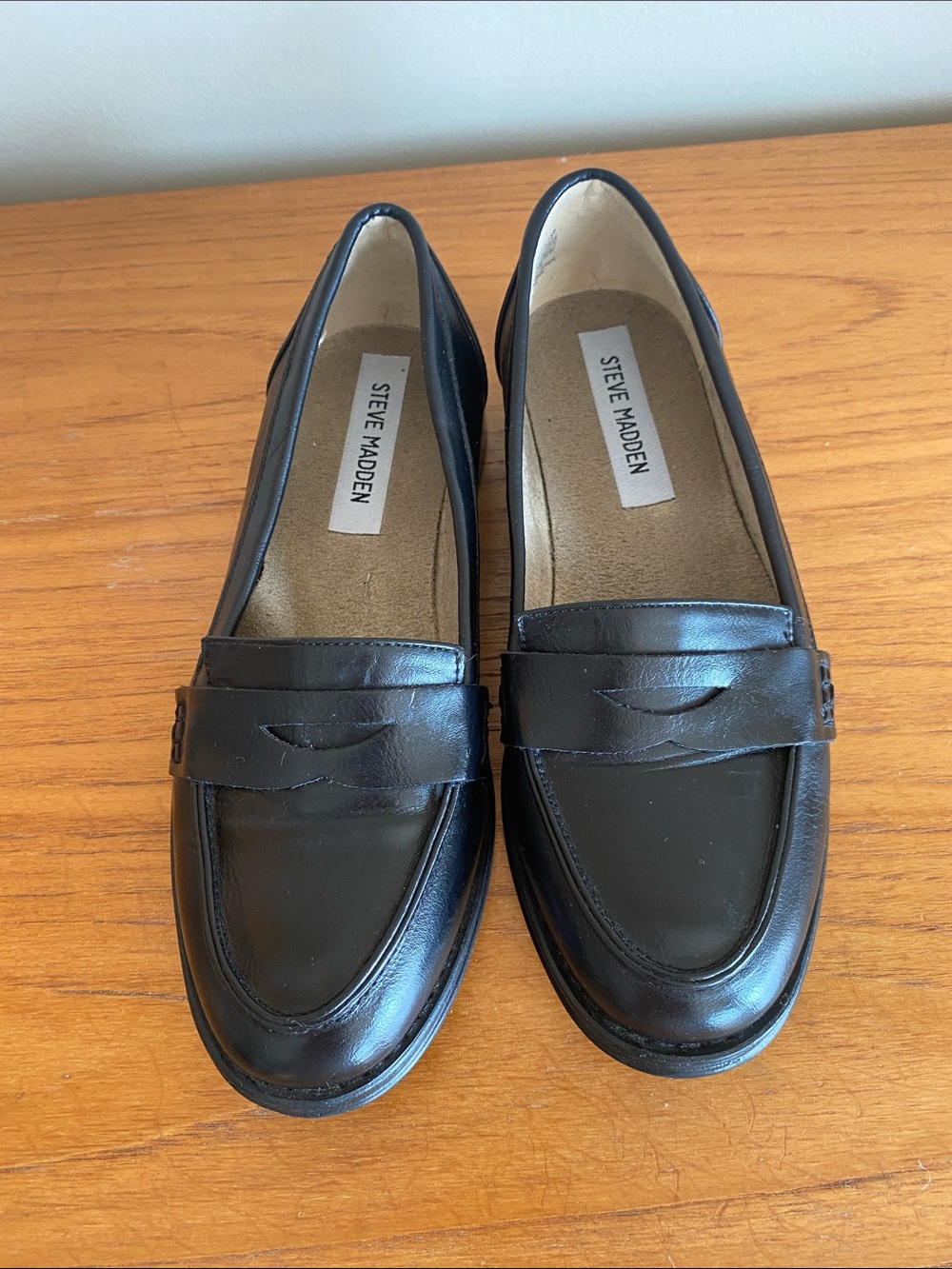 Steve Madden Wanted black pleather penny loafers. Size 5.5. 🖤🖤🖤